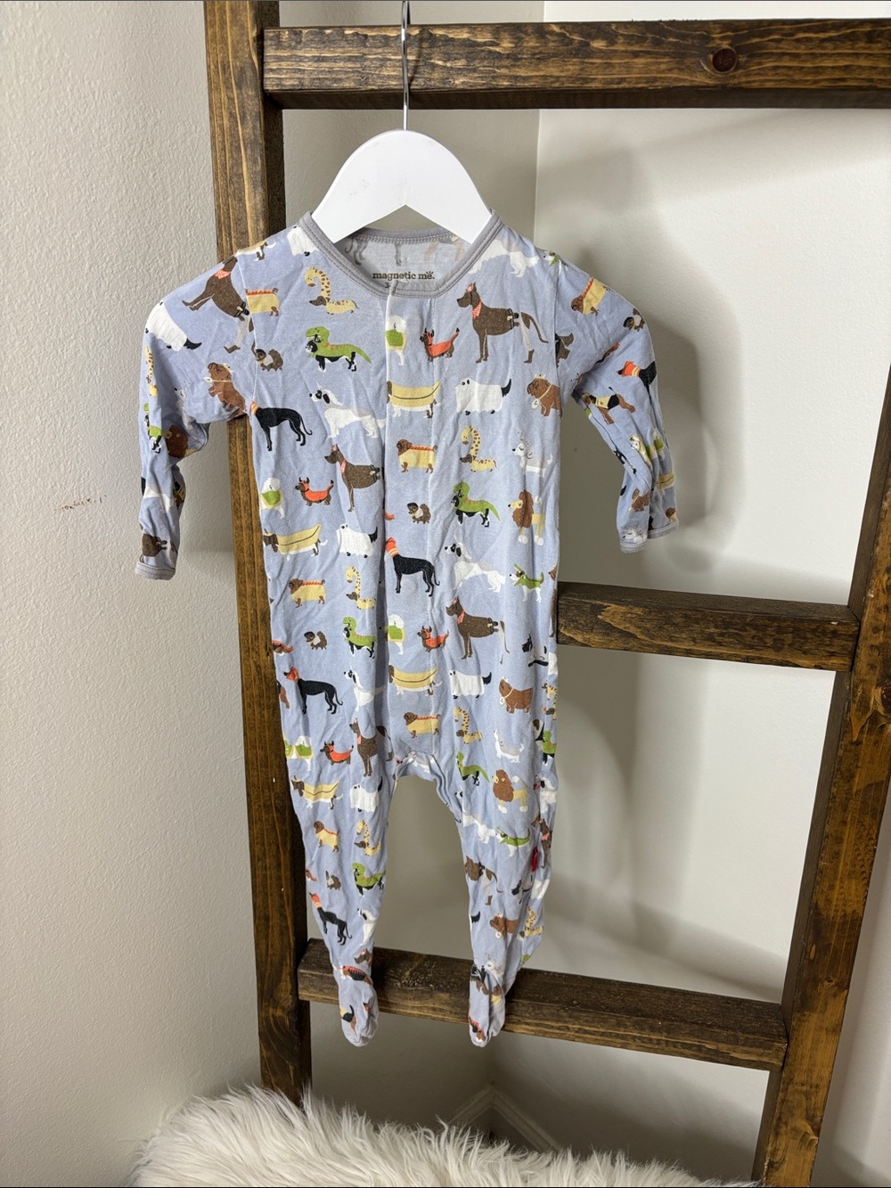 Magnetic Me Light Gray Dog Print Footed One-Piece Size 12-18M